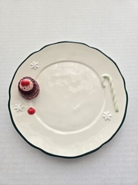 Anthropologie Holifaye Stoneware Holiday Dessert Plate - NWT